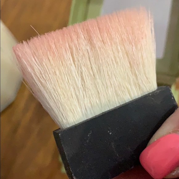 Benefit blush - Picture 7 of 7